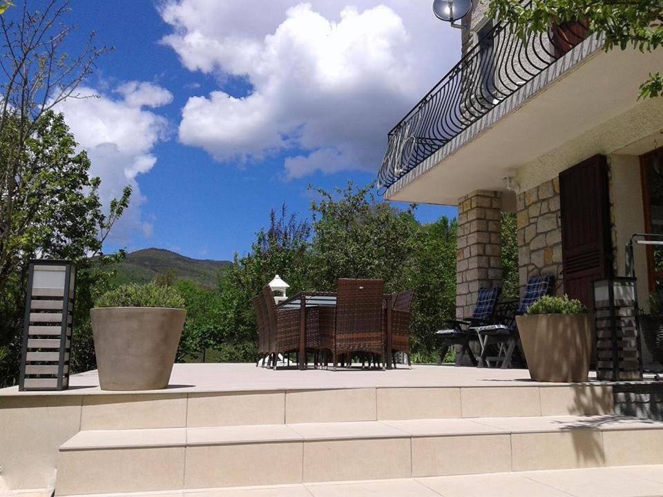 Bnb Castellane Chambre D'Hotes B&B ภายนอก รูปภาพ