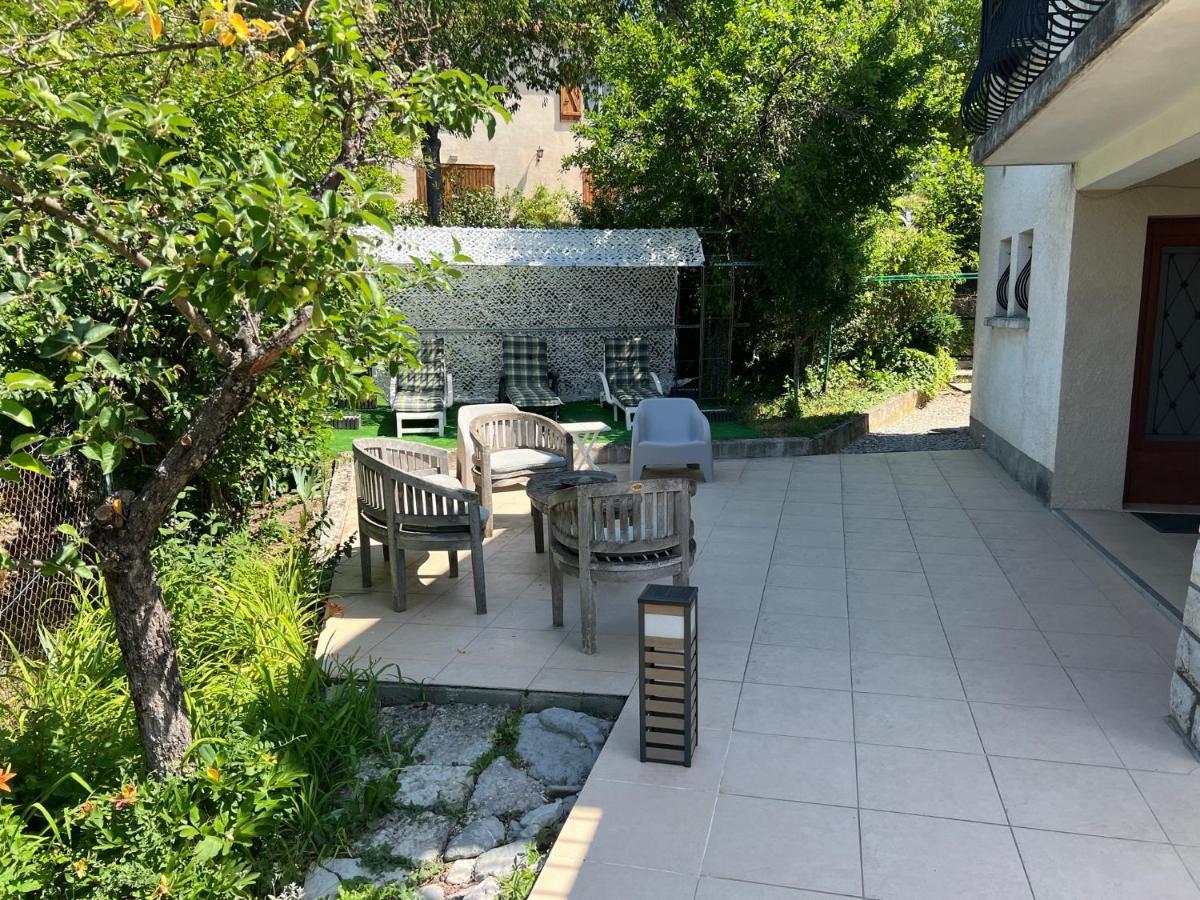 Bnb Castellane Chambre D'Hotes B&B ภายนอก รูปภาพ
