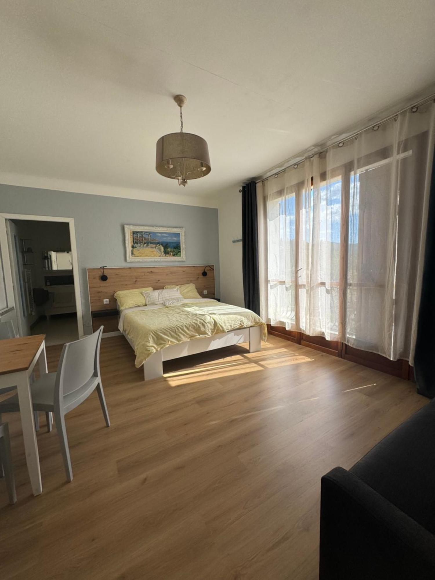 Bnb Castellane Chambre D'Hotes B&B ภายนอก รูปภาพ
