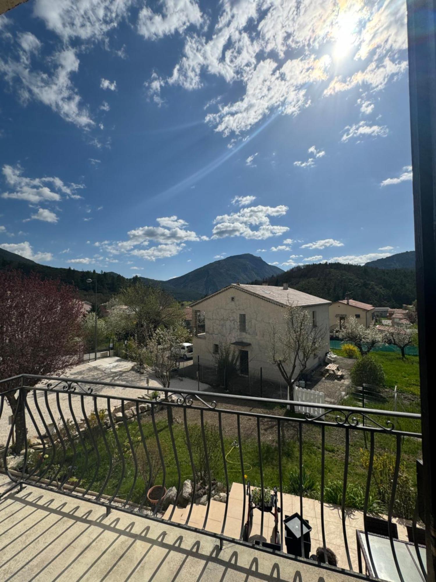 Bnb Castellane Chambre D'Hotes B&B ภายนอก รูปภาพ