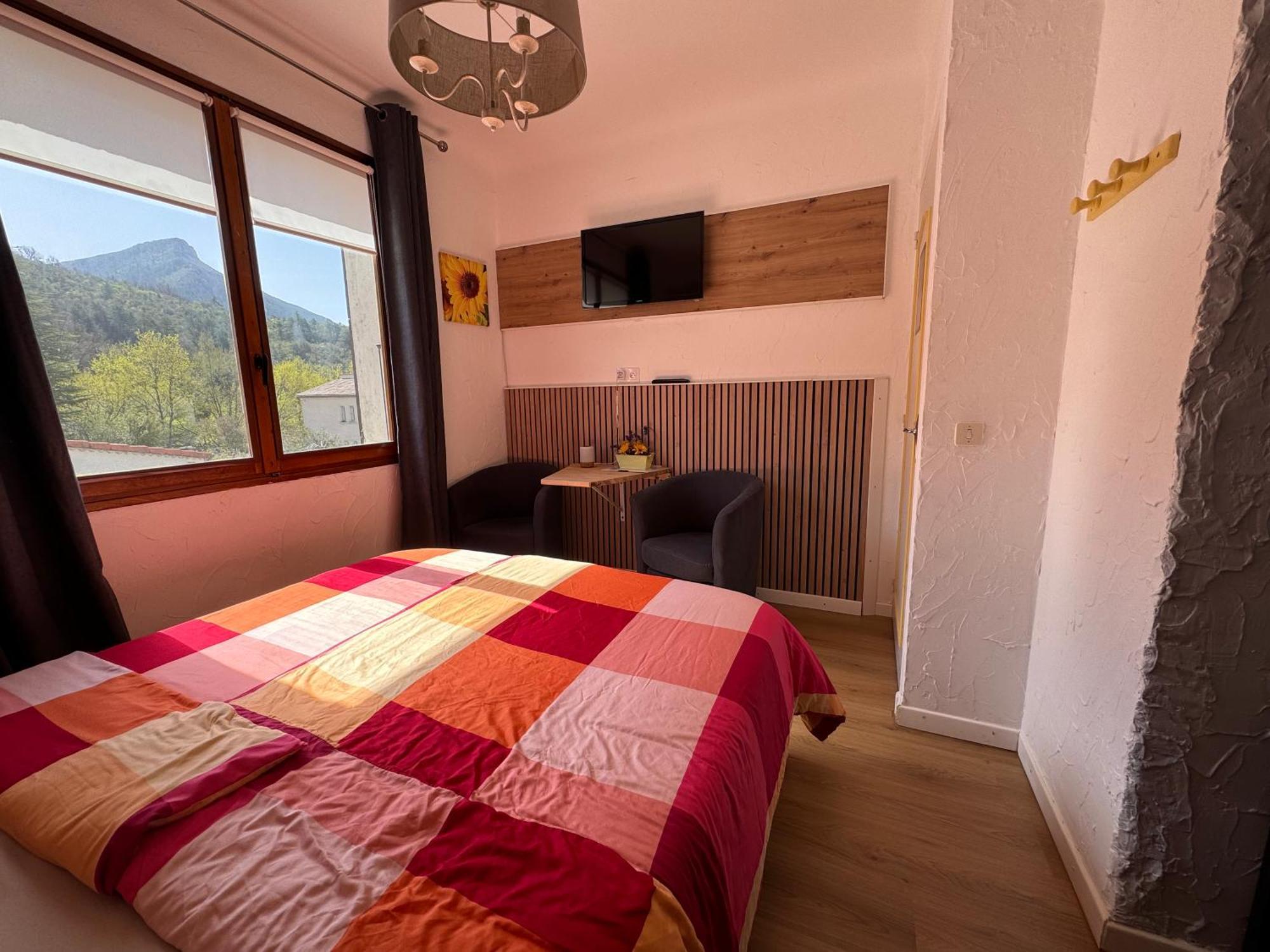 Bnb Castellane Chambre D'Hotes B&B ภายนอก รูปภาพ