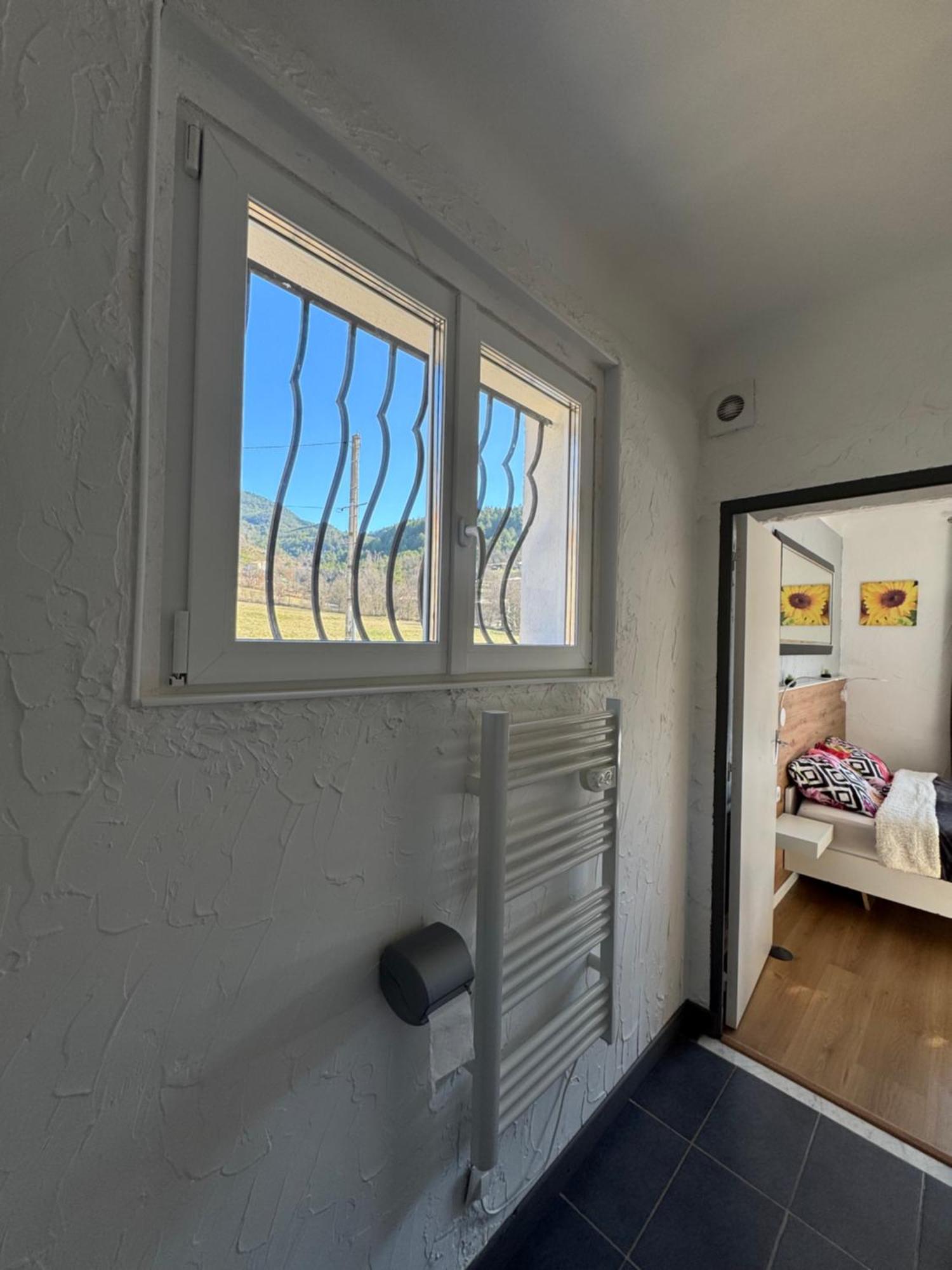 Bnb Castellane Chambre D'Hotes B&B ภายนอก รูปภาพ